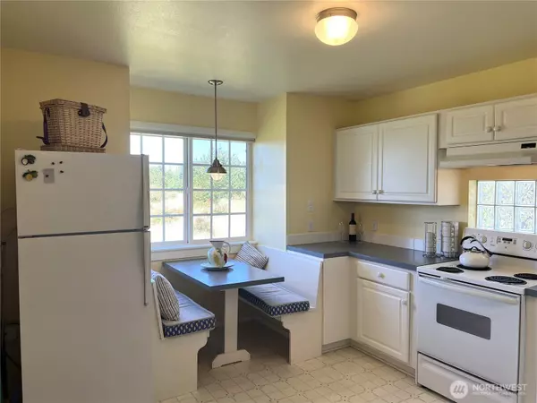 Ocean Park, WA 98640,20713 Pacific WAY #4