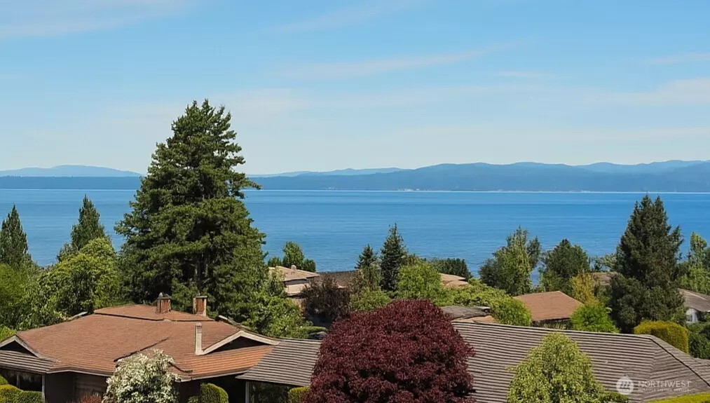 Edmonds, WA 98020,1140 Edmonds ST