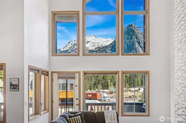 Snoqualmie Pass, WA 98068,11 Guye Peak LN