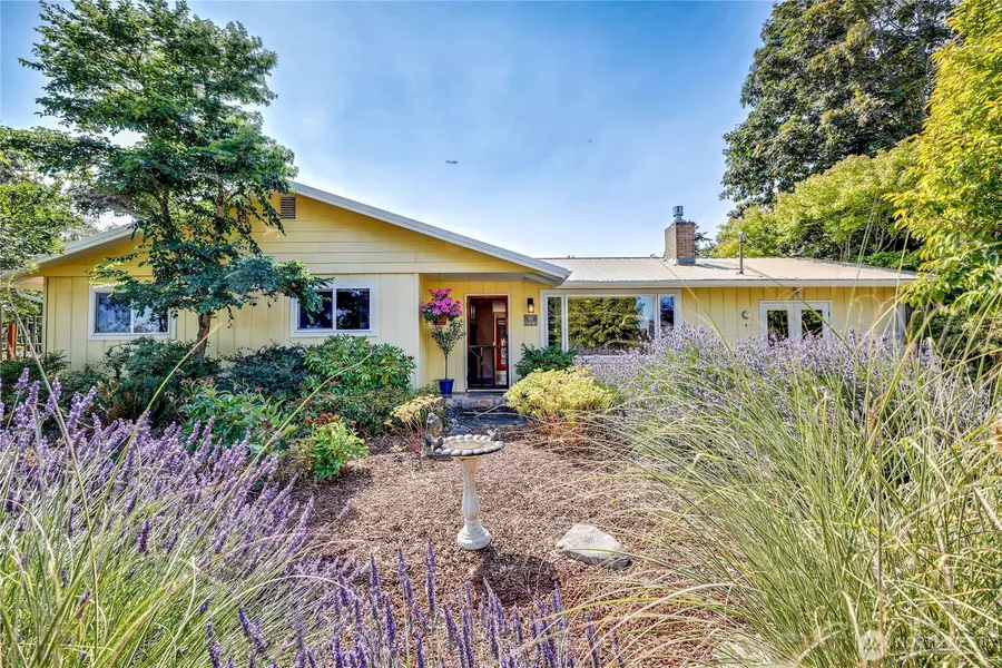 1127 Adams St, Port Townsend, WA 98368