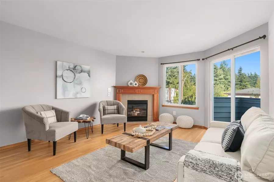 13709 Greenwood AVE N, Seattle, WA 98133