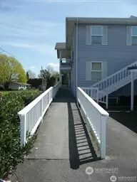 Sumas, WA 98295,380 Garfield Street #1-8