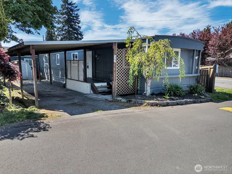 415 Lakeview RD #E-4, Lynnwood, WA 98087