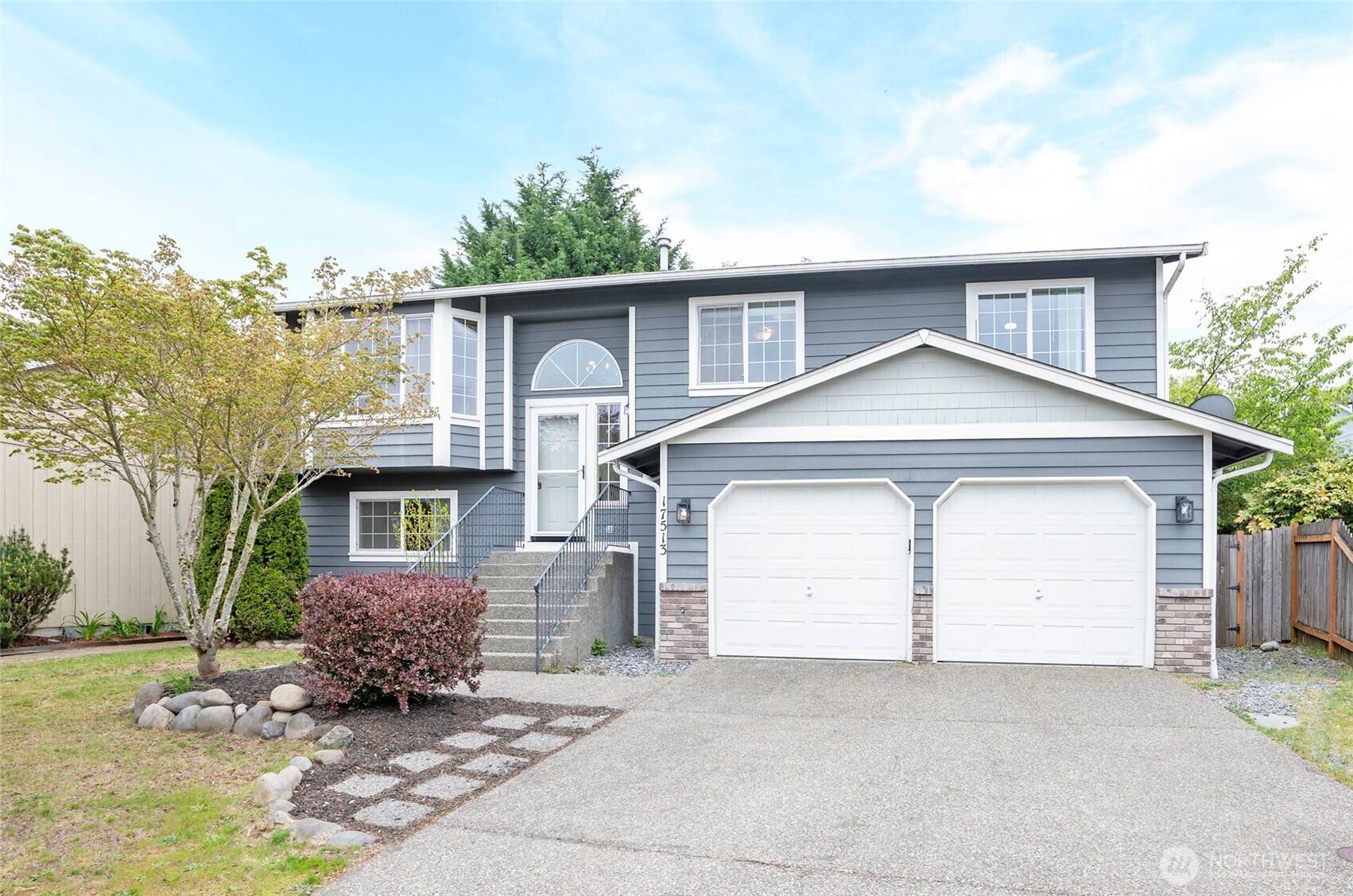 17513 90th AVE E,  Puyallup,  WA 98375