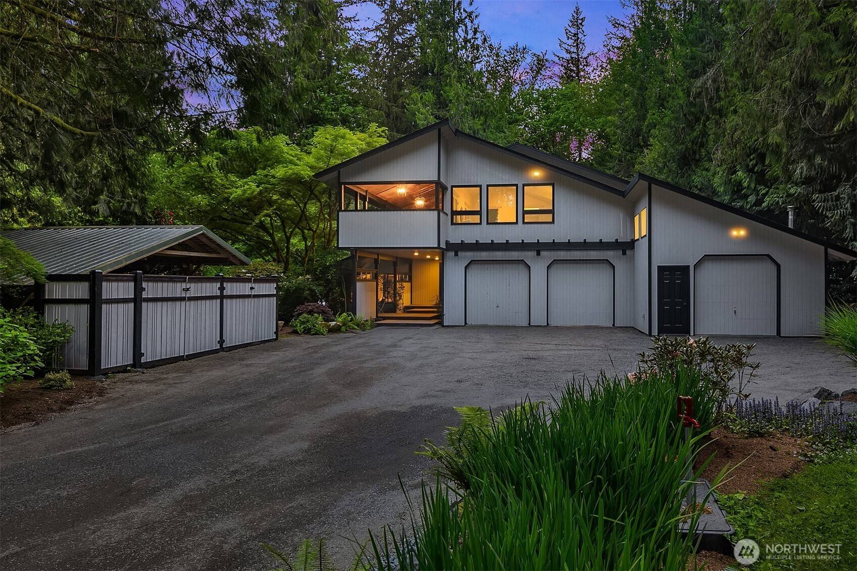 2201 274th AVE NE, Redmond, WA 98053