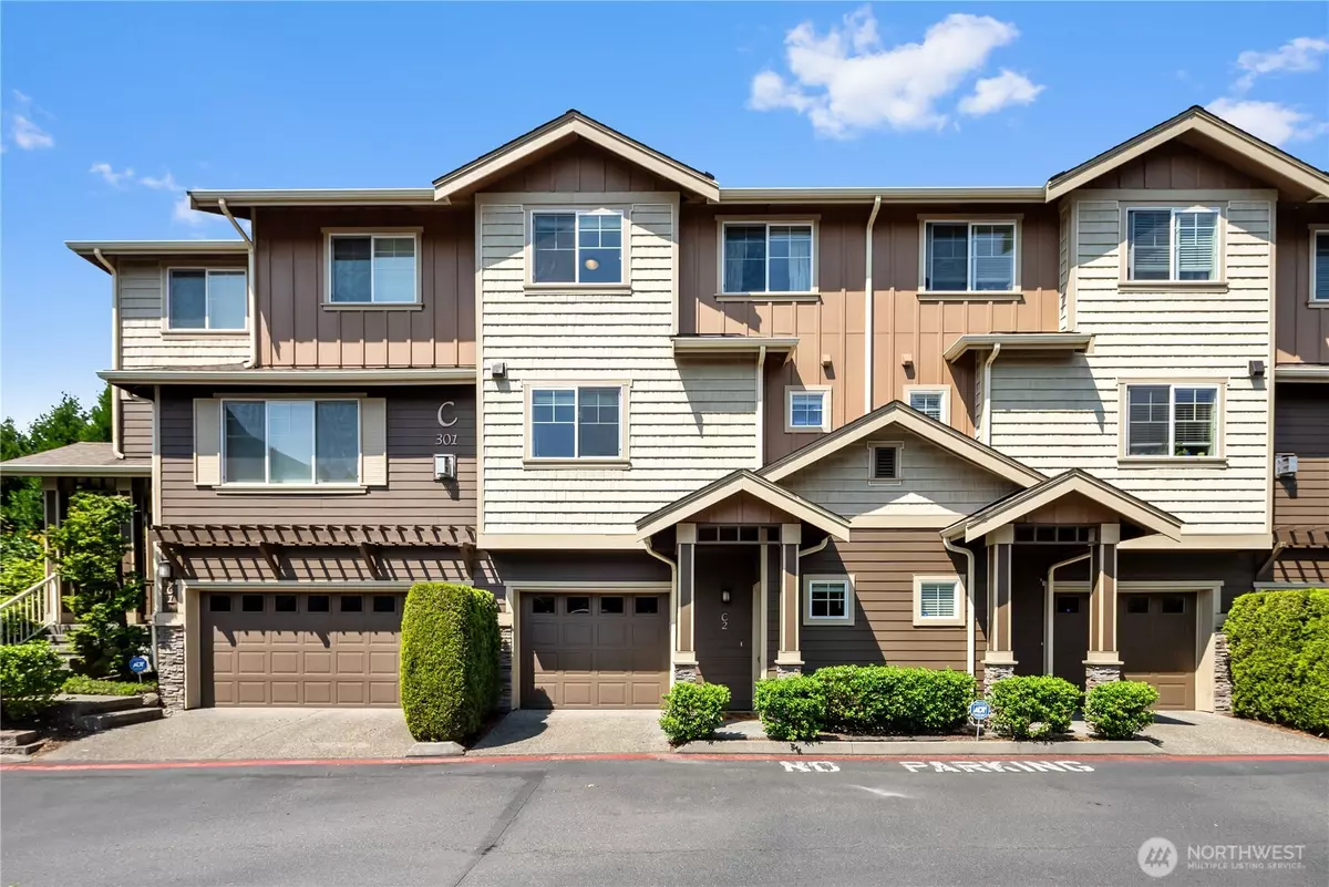 Renton, WA 98059,301 Chelan PL NE #C2