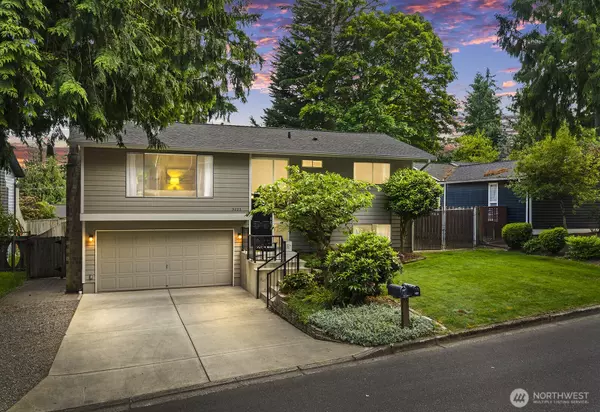 9223 NE 133rd ST, Kirkland, WA 98034