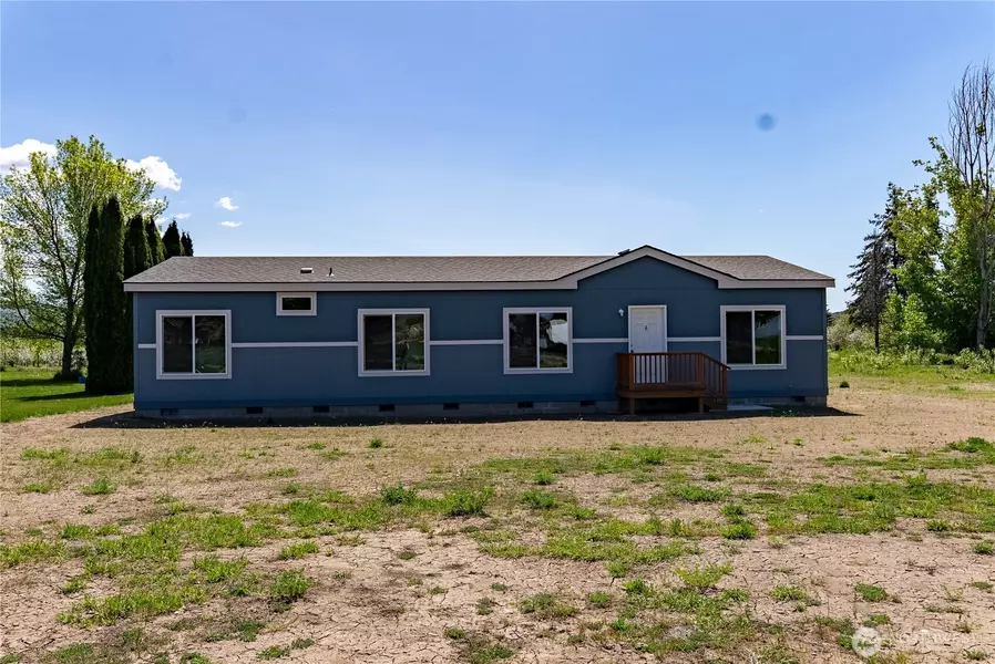 6 Summerwind RD, Omak, WA 98841