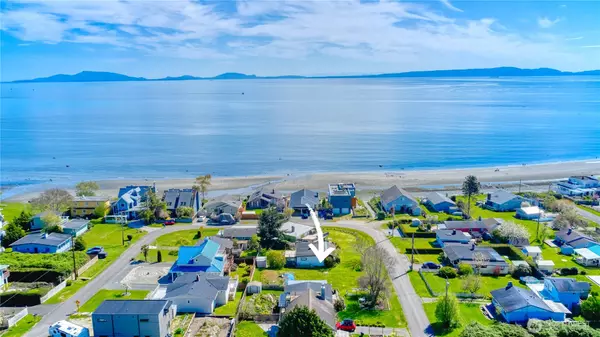 Point Roberts, WA 98281,698 Kendor DR