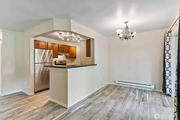 Lynnwood, WA 98087,15415 35th AVE W #F105