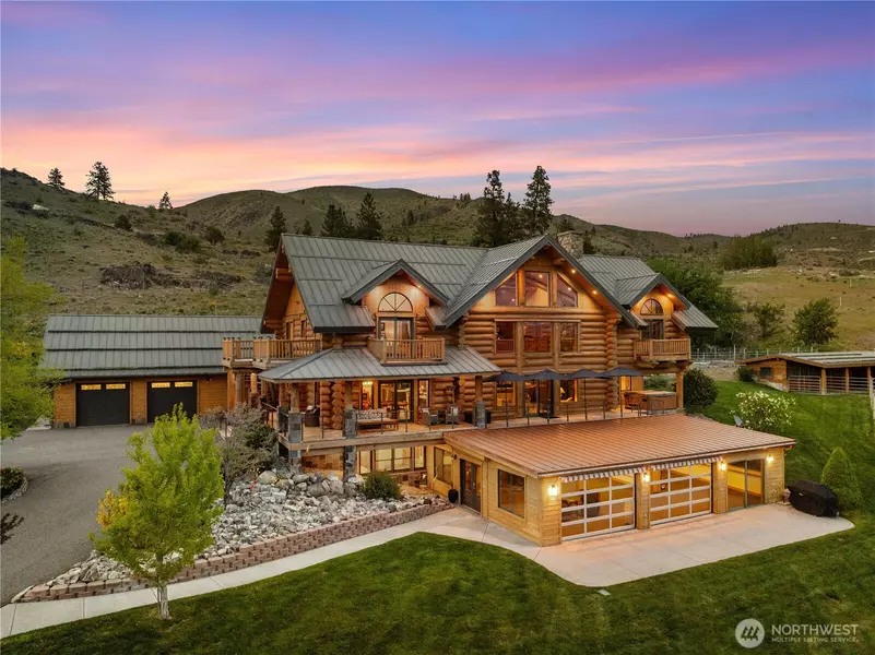 148 High Blossom LN, Manson, WA 98831