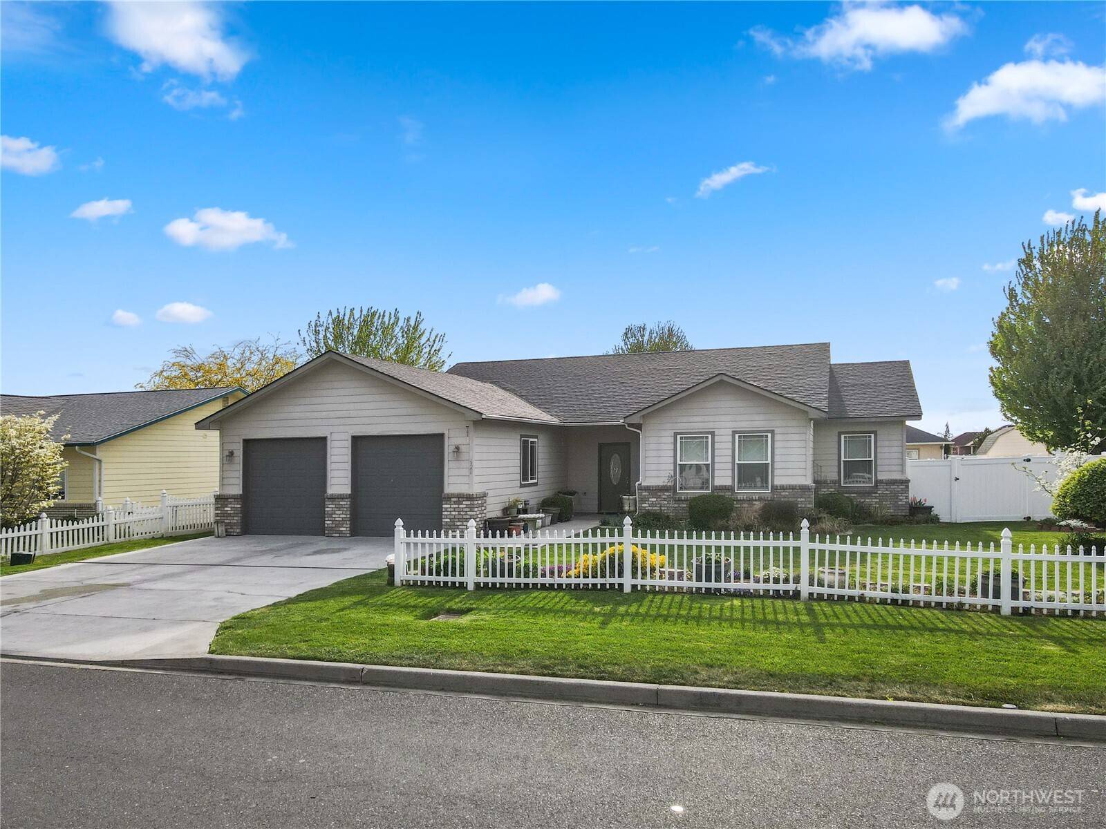 620 S 20th AVE, Othello, WA 99344