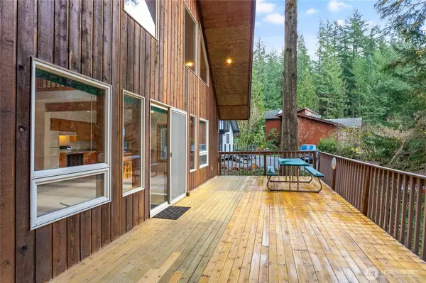 Glacier, WA 98244,7132 St Helen's PL