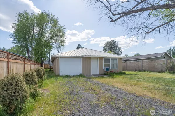 Soap Lake, WA 98851,19160 Franklin ST NW