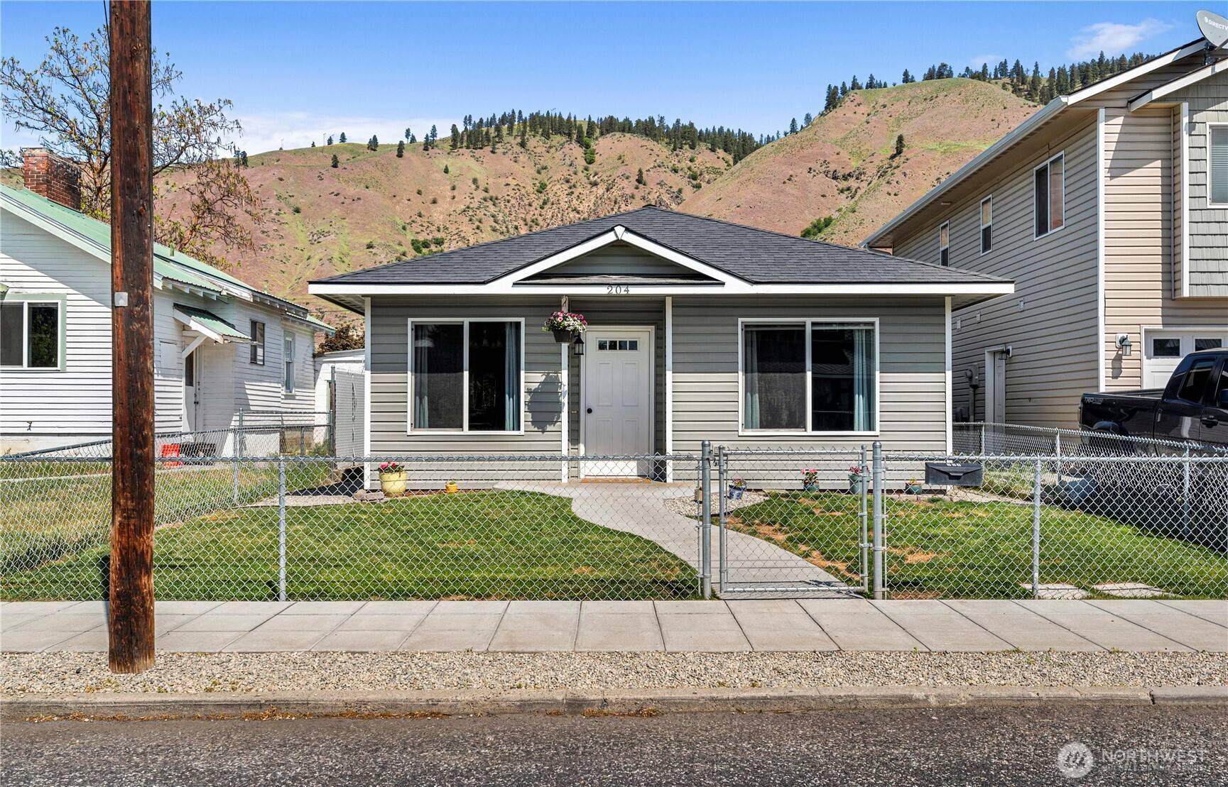 204 River ST, Cashmere, WA 98815