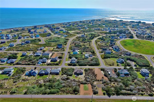 1339 E Ocean Shores BLVD SW, Ocean Shores, WA 98569