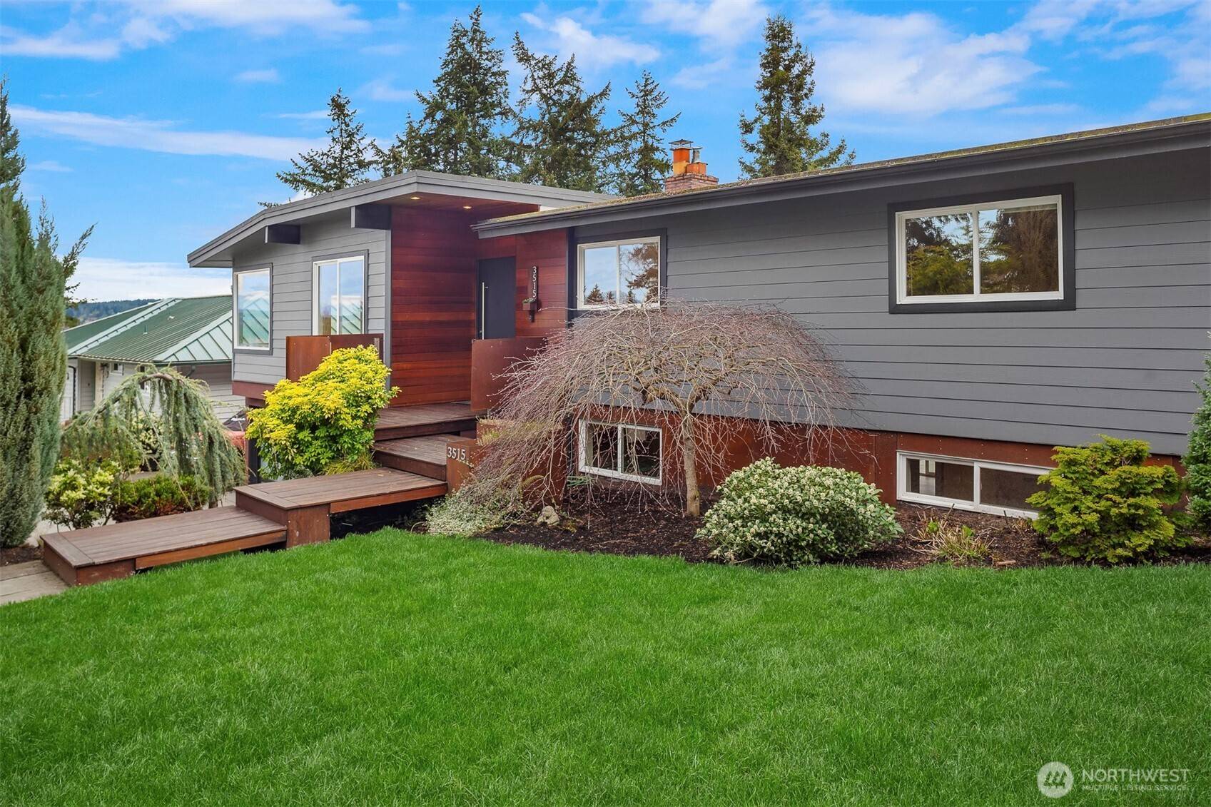 Lake Forest Park, WA 98155,3515 NE 156th ST