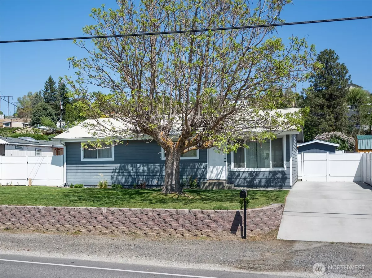 East Wenatchee, WA 98802,2115 Rock Island RD