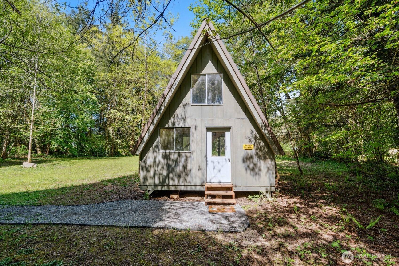 3017 Graf RD, Centralia, WA 98531