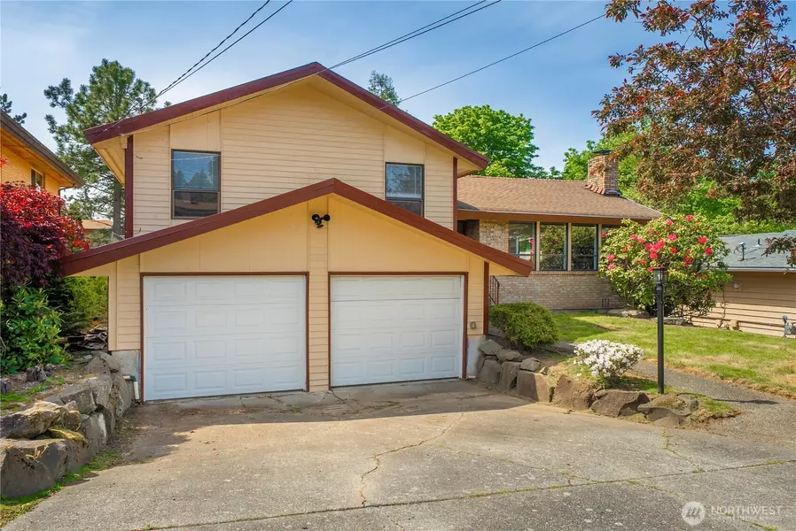 11815 77th AVE S, Seattle, WA 98178