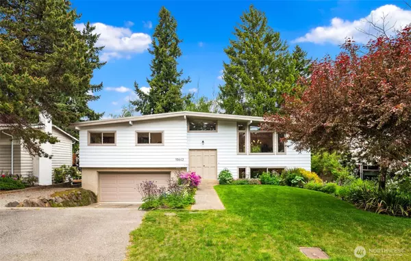 10642 32nd AVE SW, Seattle, WA 98146