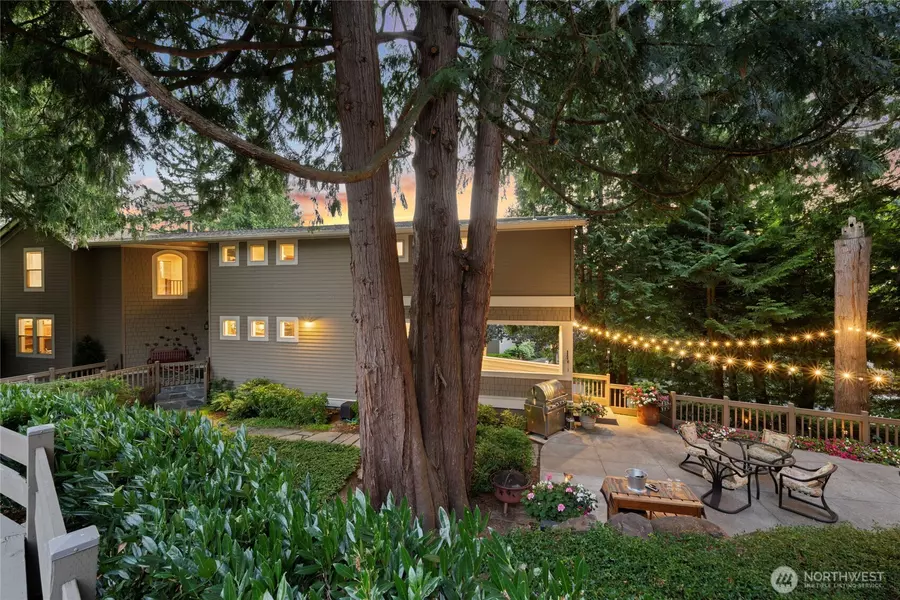 11205 NE 95th ST, Kirkland, WA 98033