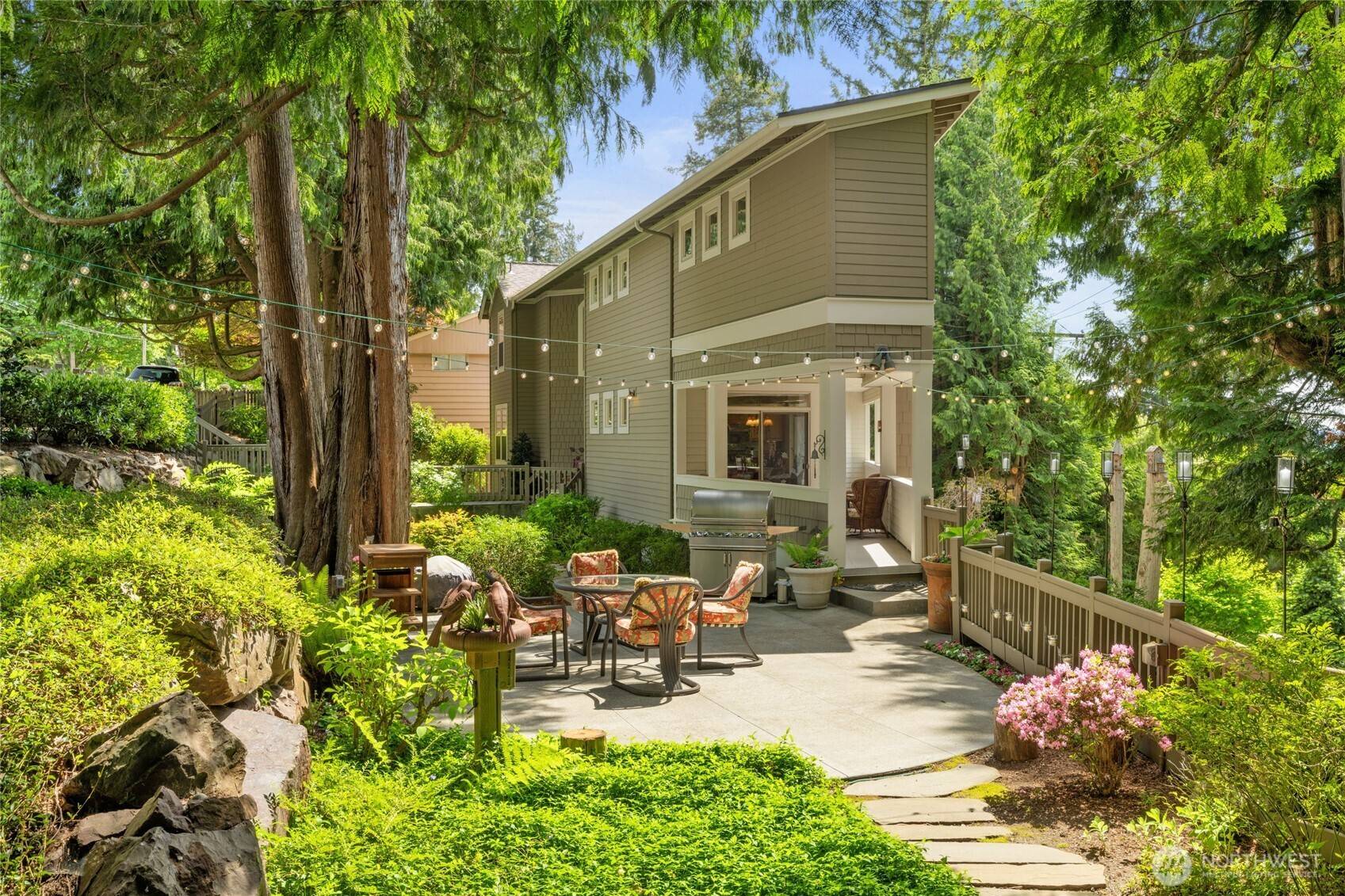 11205 NE 95th ST, Kirkland, WA 98033