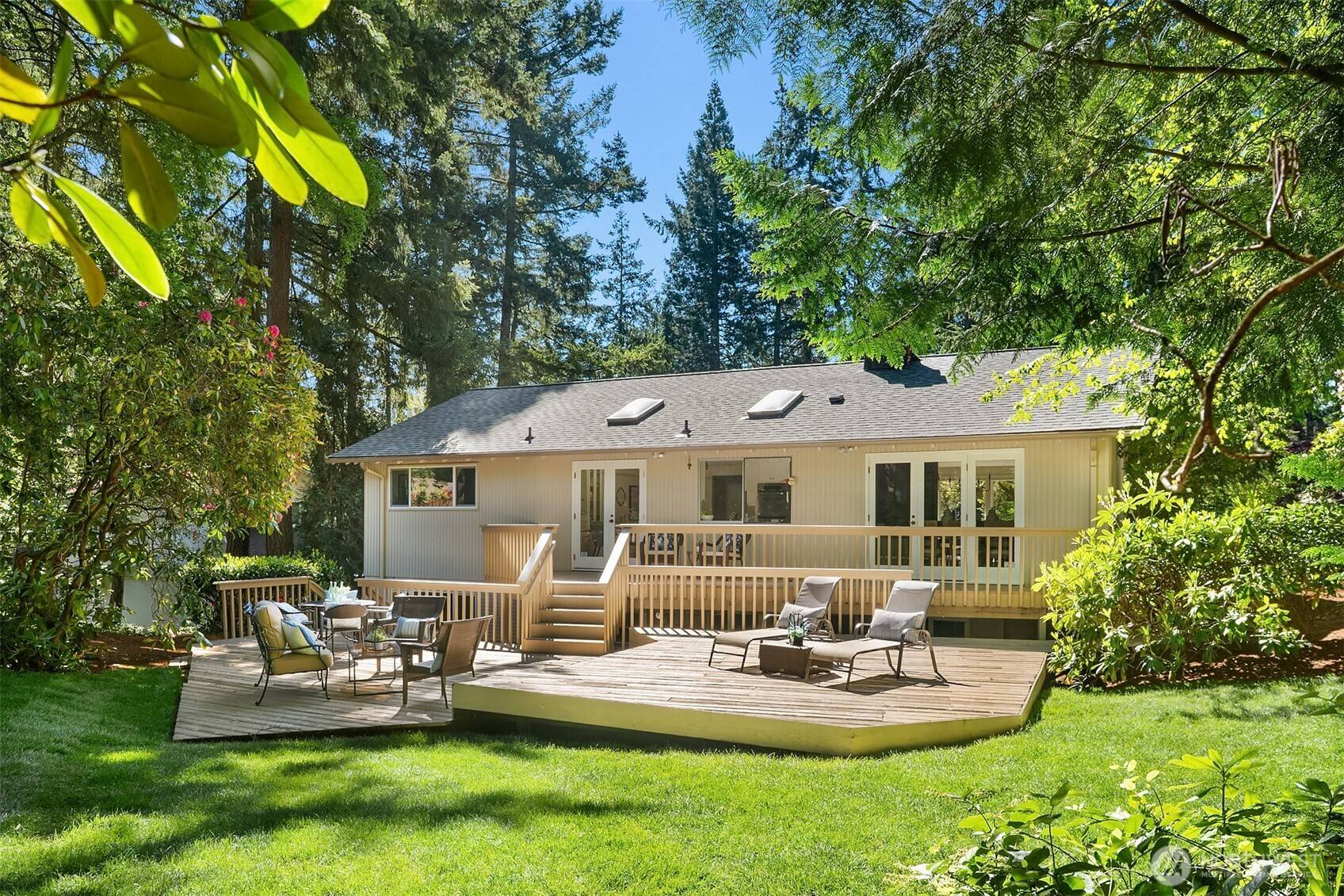 12802 NE 26th PL, Bellevue, WA 98005