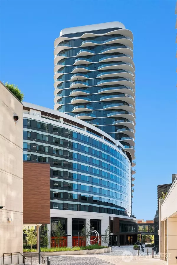838 Avenue Square NE #309, Bellevue, WA 98004