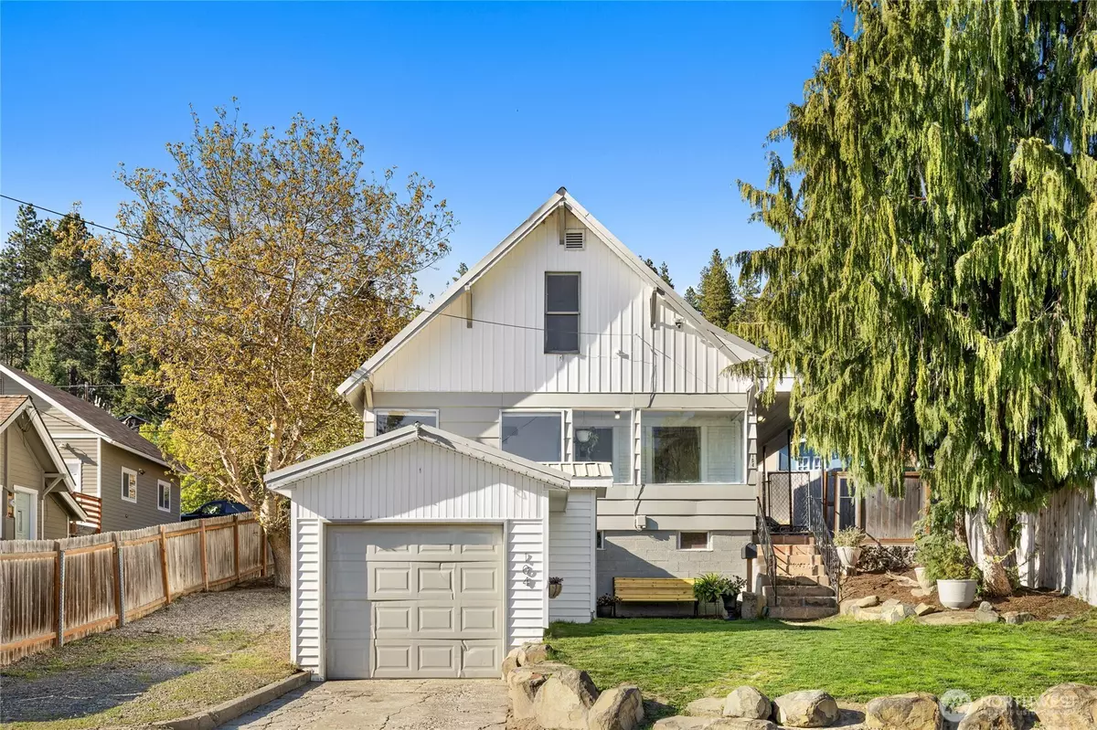 Cle Elum, WA 98922,104 W 5th ST