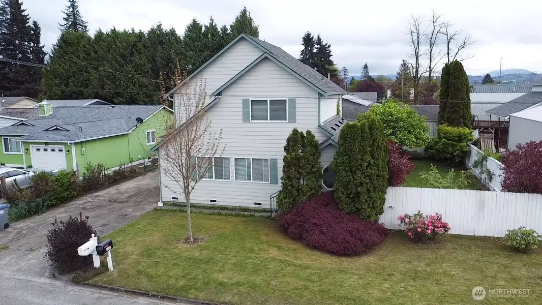 111 E Martin St, Elma, WA 98541