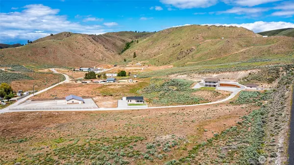 10 Spring Canyon RD, Orondo, WA 98843