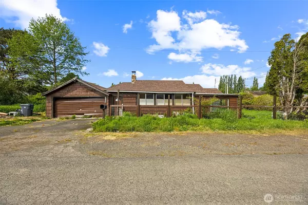 1111 division ST, Hoquiam, WA 98550