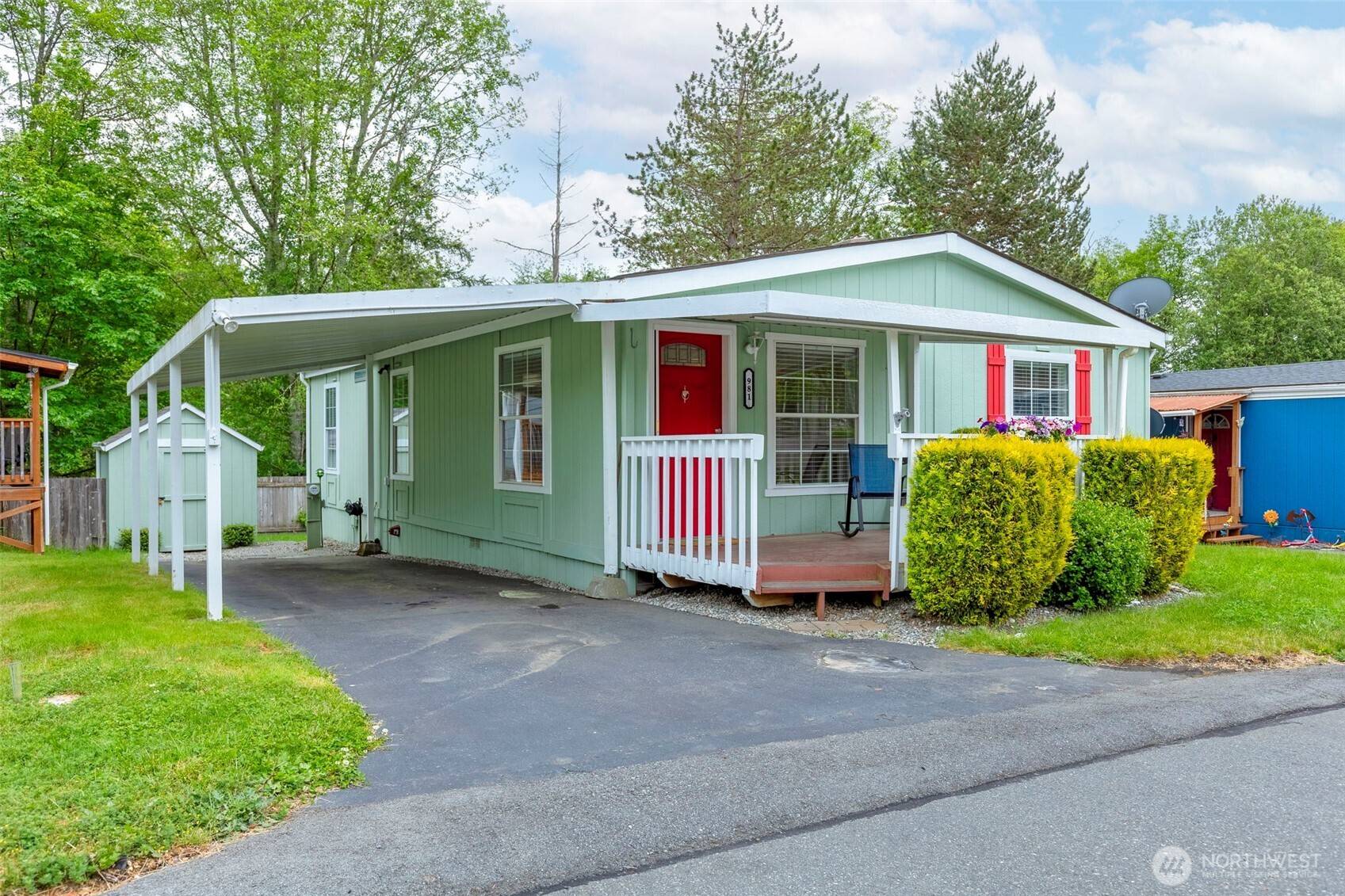 981 NW Mahogany LN, Silverdale, WA 98383