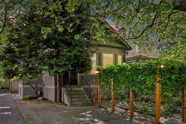 118 10th AVE E, Seattle, WA 98102