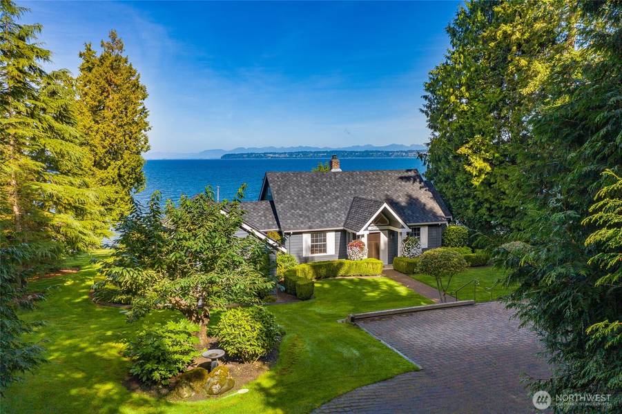 8739 Oertel DR, Blaine, WA 98230