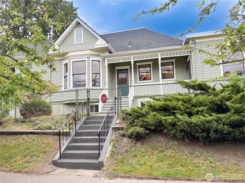 123 24th AVE, Seattle, WA 98122