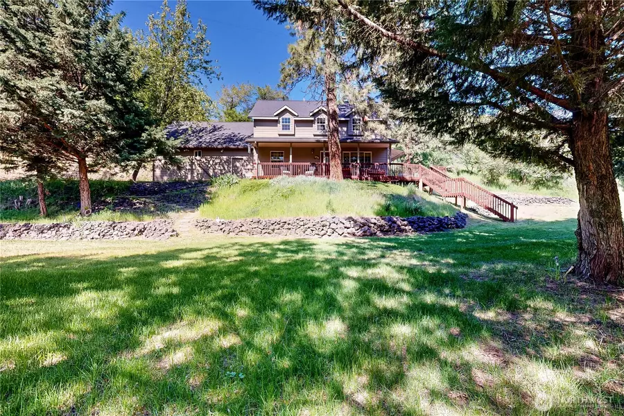 18 Blue Creek RD, Walla Walla, WA 99362
