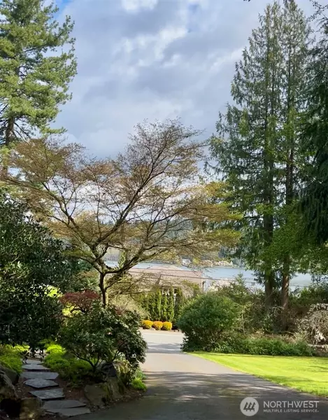 3029 W Lake Sammamish Pkwy, Redmond, WA 98052
