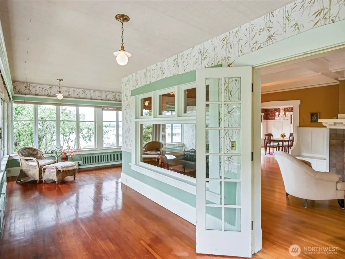 Bellingham, WA 98225,215 N Forest ST