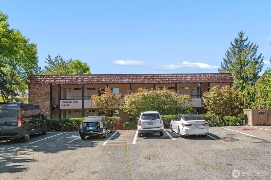 22805 30th AVE S, Des Moines, WA 98198