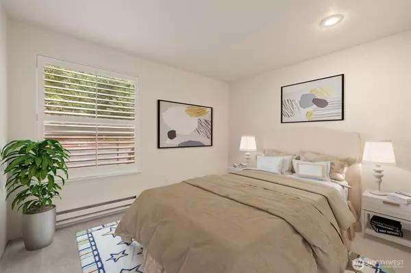 Bellevue, WA 98006,4106 Factoria BLVD SE #216