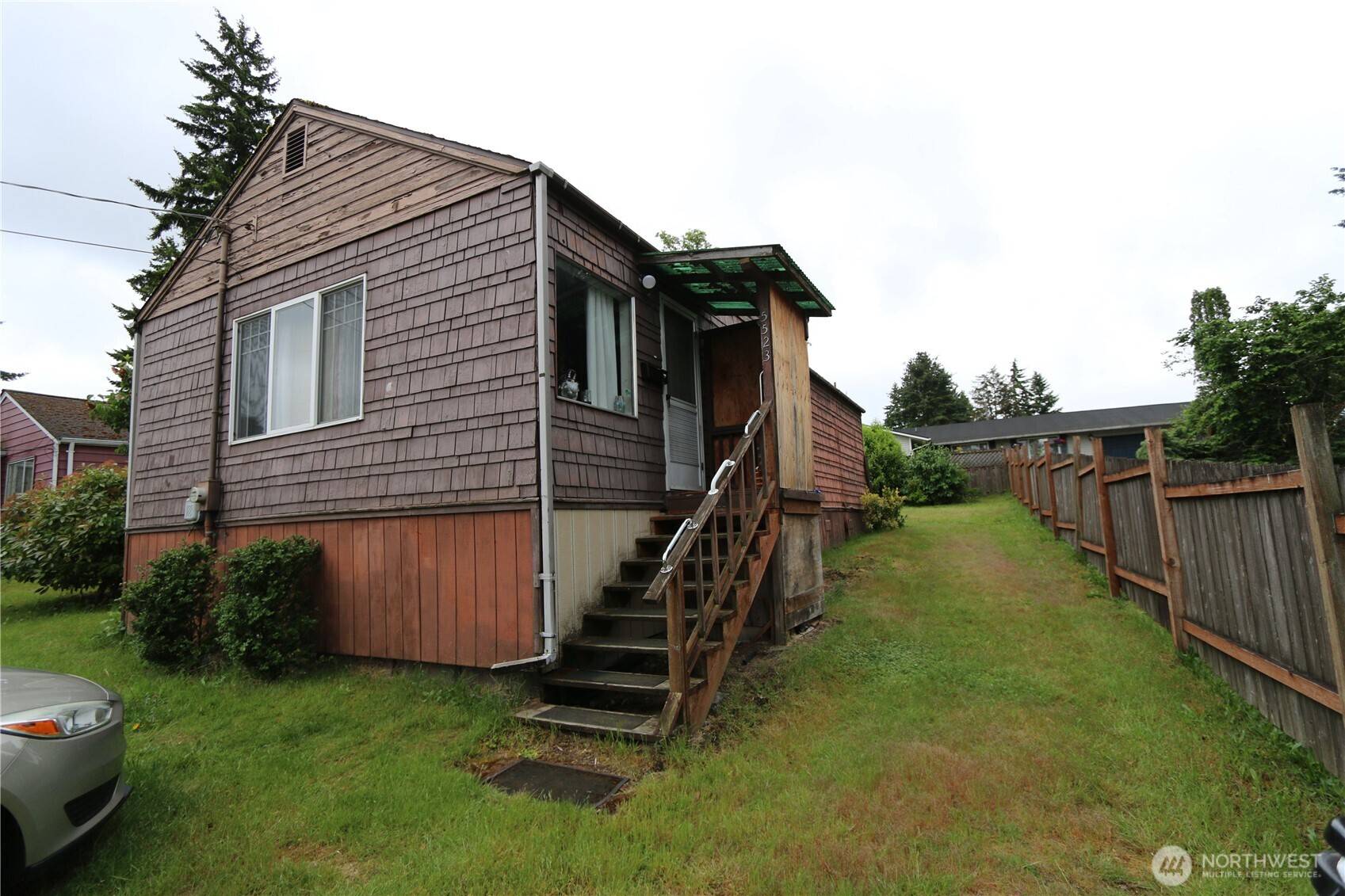 5523 S Leo ST, Seattle, WA 98178