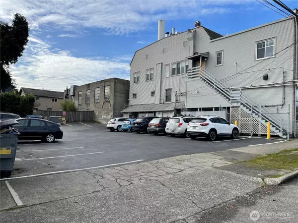 Seattle, WA 98103,8214 Greenwood AVE N