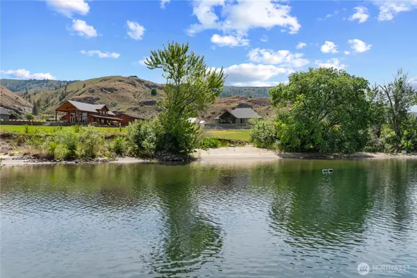 Orondo, WA 98843,179 N Shore DR