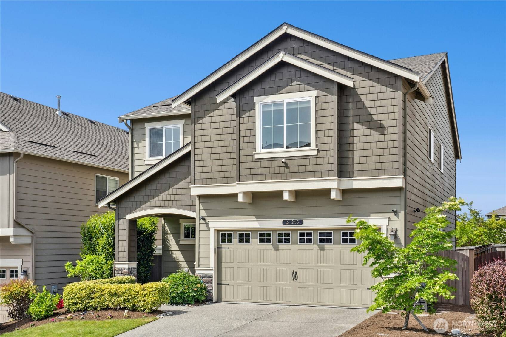 425 203rd ST SW, Lynnwood, WA 98036