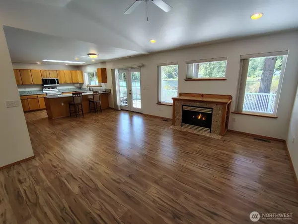 Sedro Woolley, WA 98284,659 Cain Lake RD