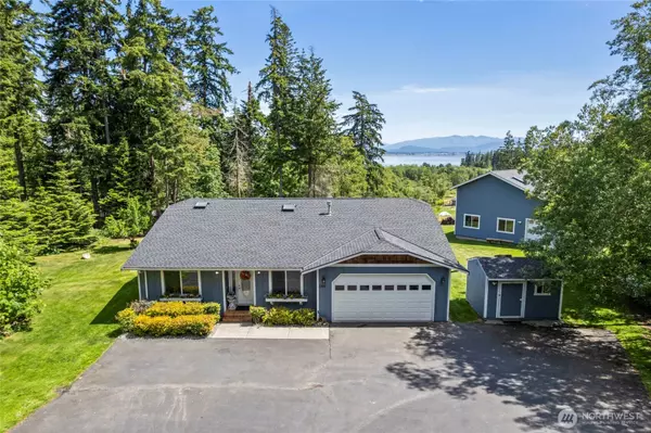 1555 Silver Lake RD, Oak Harbor, WA 98277