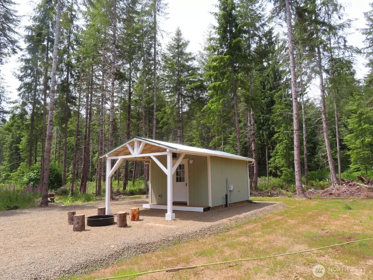 Hoquiam, WA 98550,1515 Kirkpatrick RD