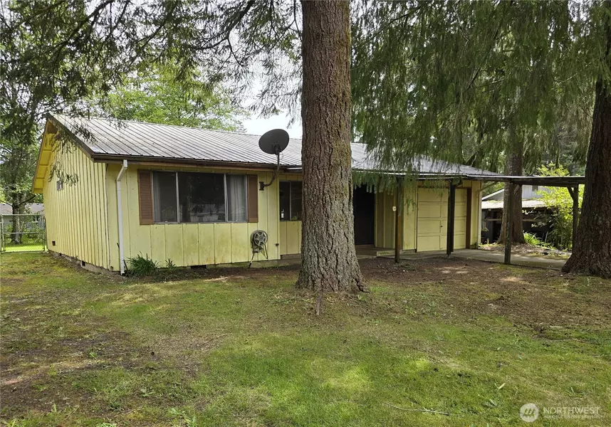 750 Robinhood LOOP, Forks, WA 98331
